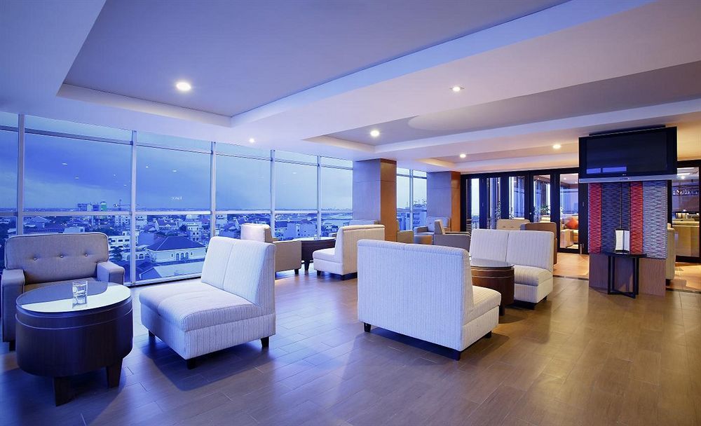 Hotel Santika Makassar Exteriör bild